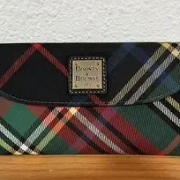 Dooney & Bourke Tartan Continental Clutch Wallet EUC - Picture 1 of 4